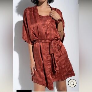 Idle Sleepwear short robe